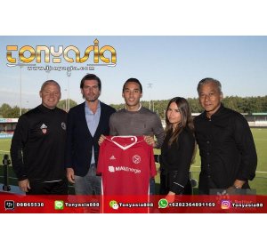 Almere City : Ezra Pahlawan Asia | Judi Bola Online | Agen Bola Terpercaya